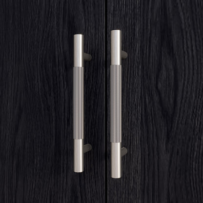 Meuble-lavabo Vance avec multiprise et ports USB, armoire en bois massif, comptoir en quartz Diamond, tiroirs et portes à fermeture amortie, évier en céramique sous plan, préassemblé